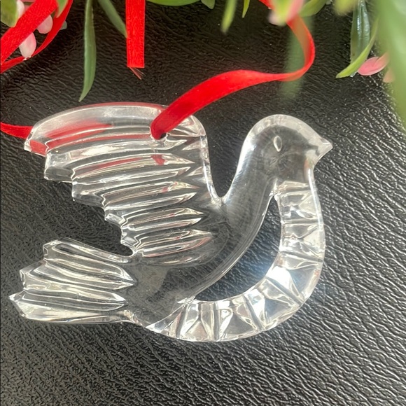 Elegant Crystal Dove Ornament - Perfect for Holiday Decor! - Picture 5 of 9